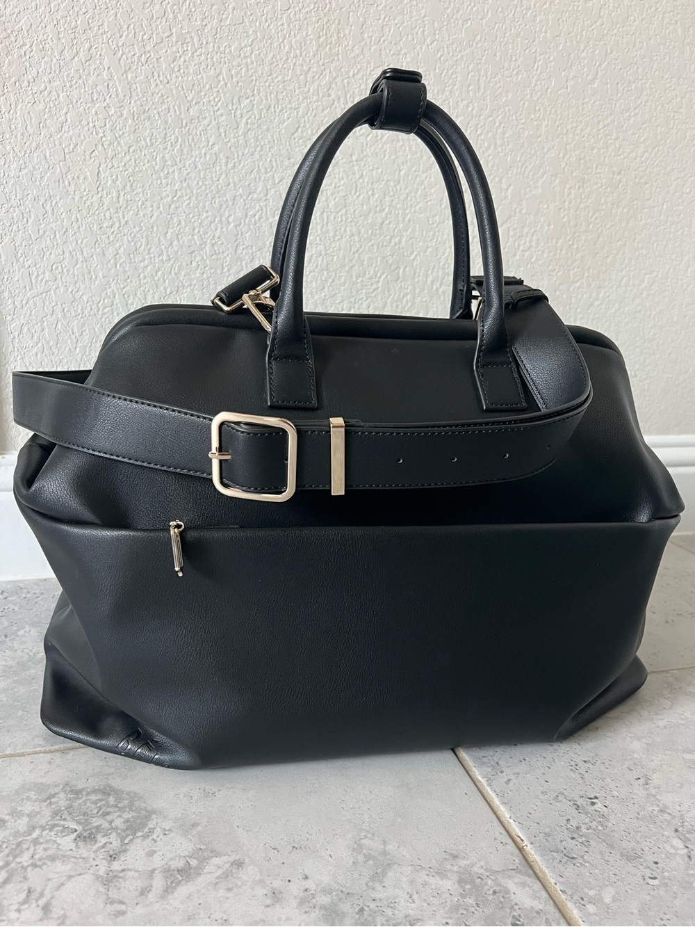 BÉIS x Wicked Black Weekender Bag – Limited Edition, Like New